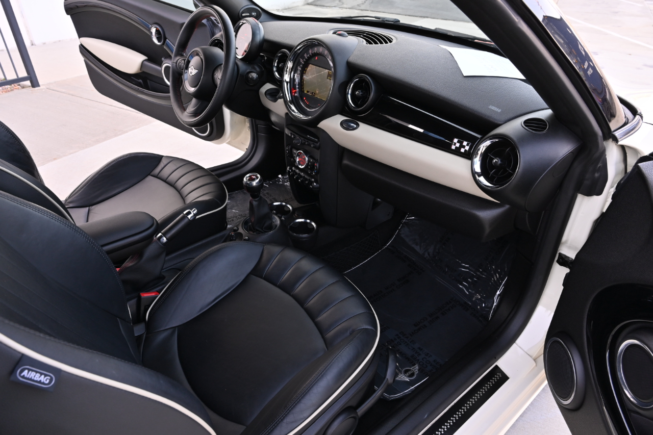 MINI Cooper Coupe  2012