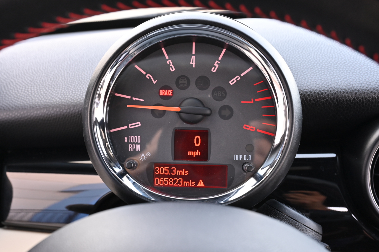 MINI Cooper Coupe  2012