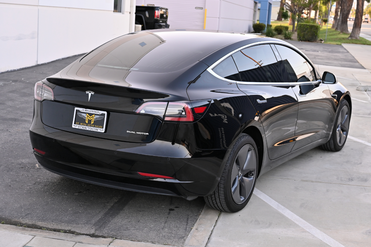 Tesla Model 3  2019