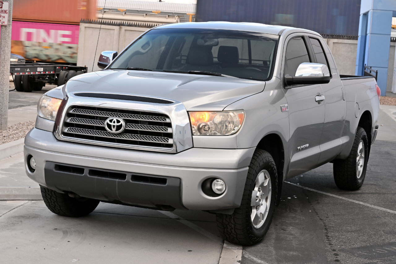 Toyota Tundra Limited Double Cab 5.7L 4WD 2007