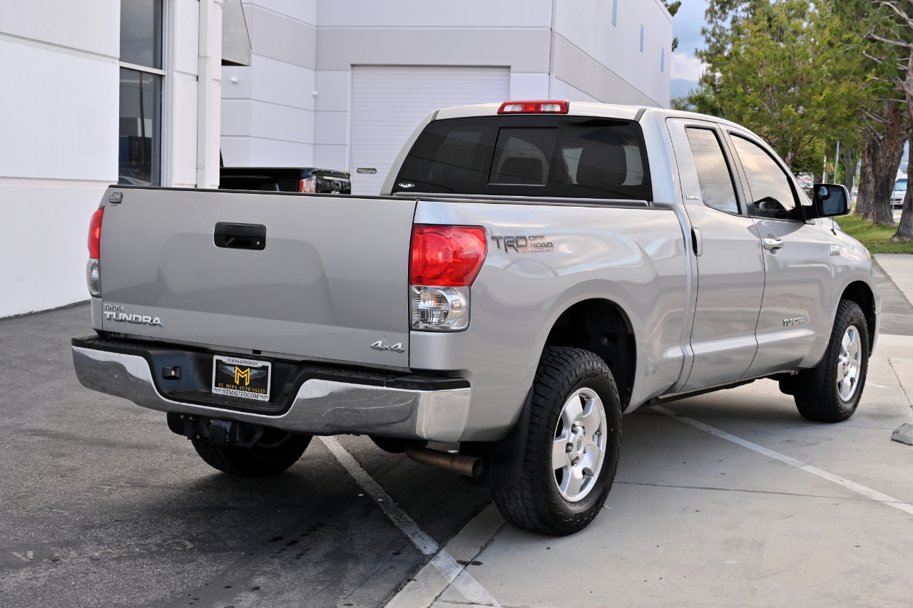 Toyota Tundra Limited Double Cab 5.7L 4WD 2007