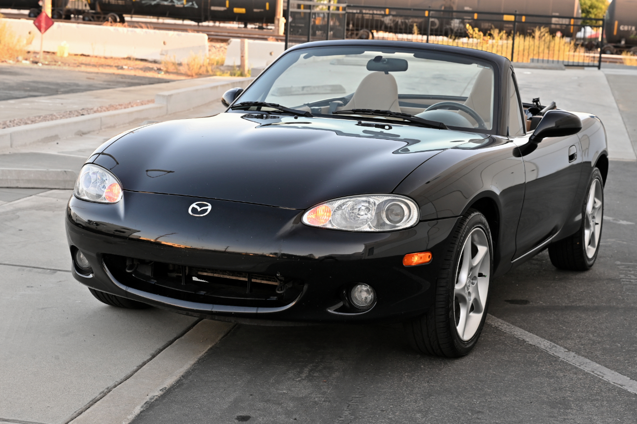 Mazda MX-5 Miata  2001
