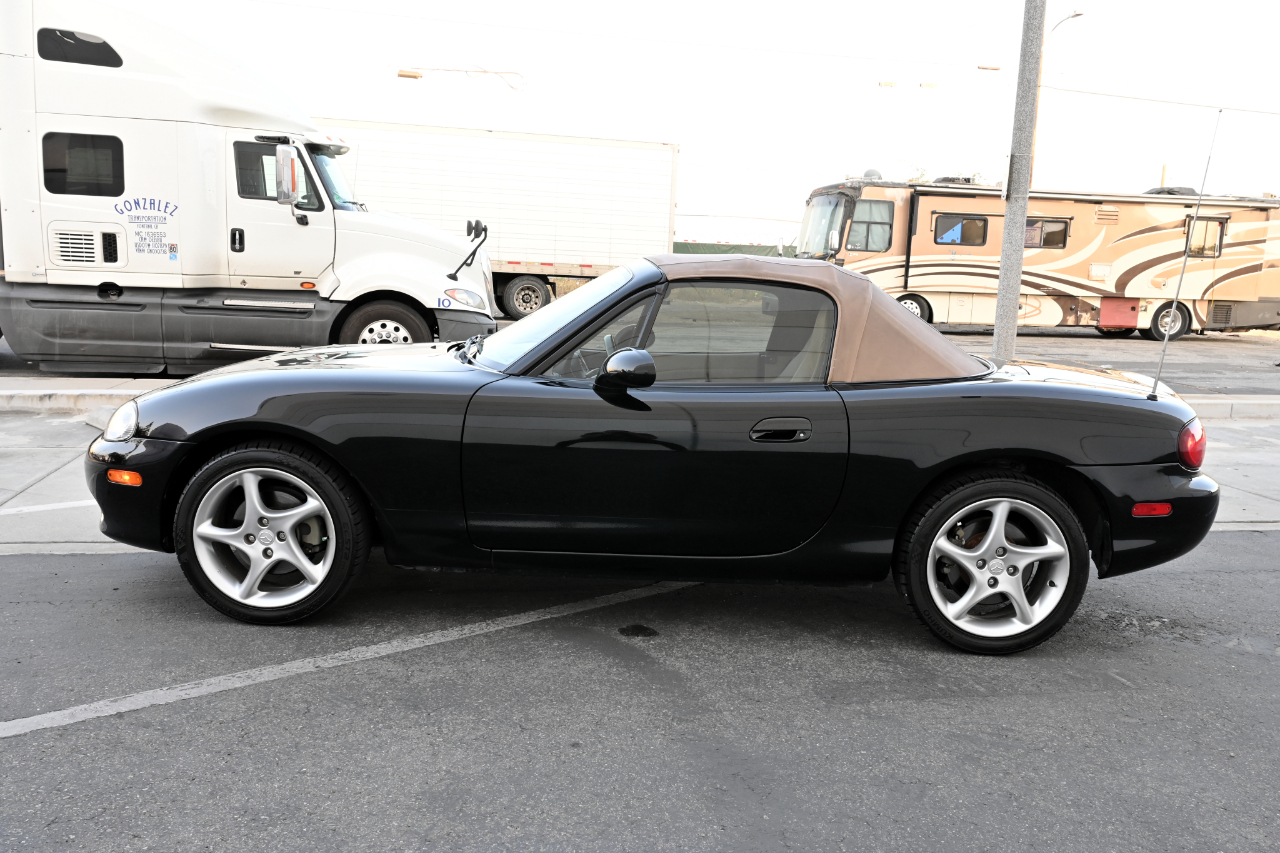 Mazda MX-5 Miata  2001