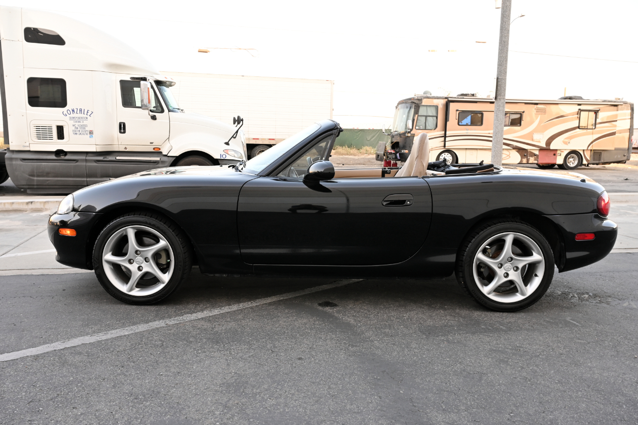 Mazda MX-5 Miata  2001