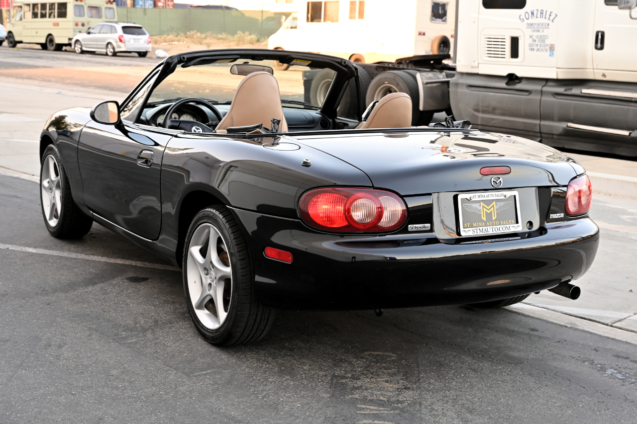 Mazda MX-5 Miata  2001