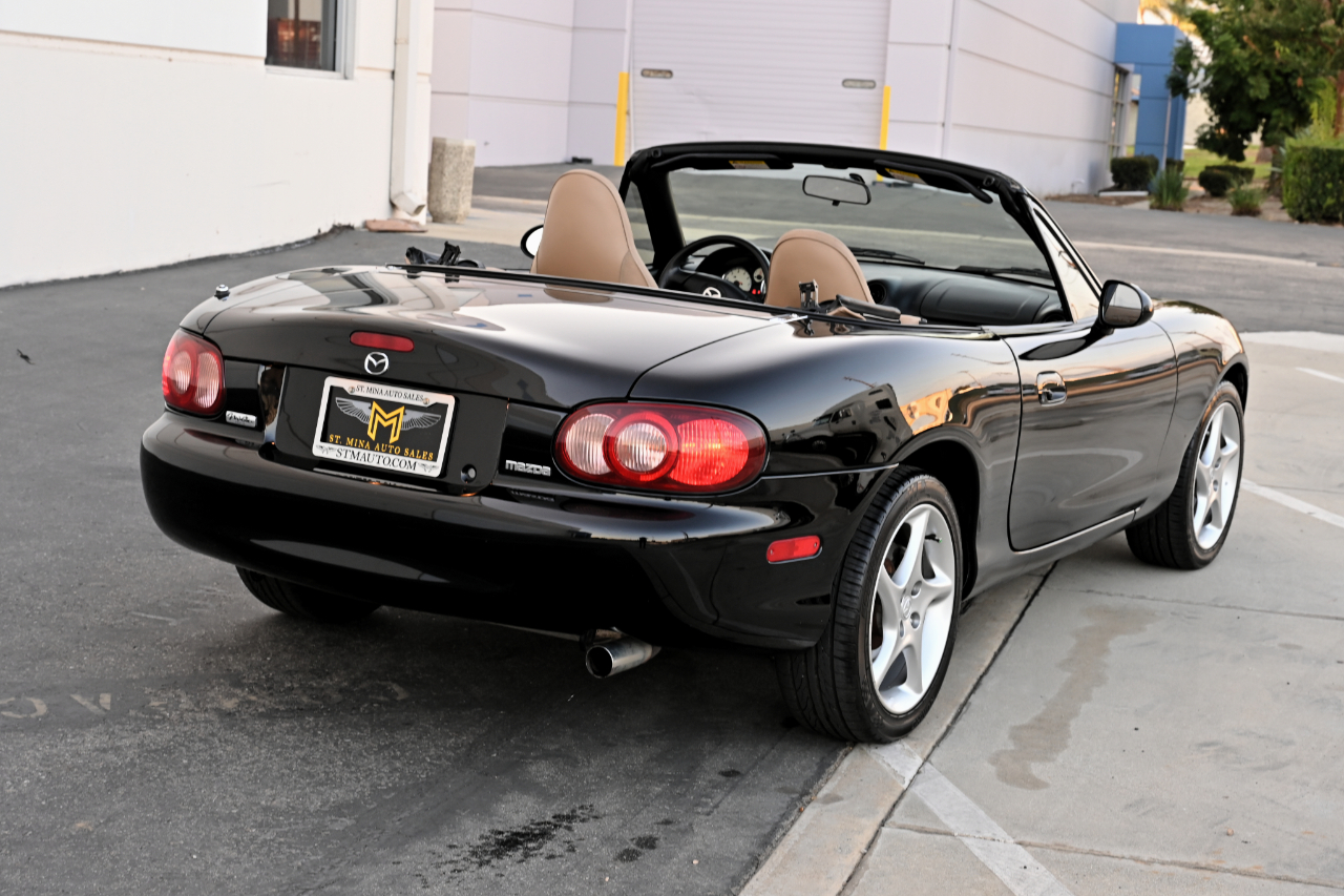 Mazda MX-5 Miata  2001