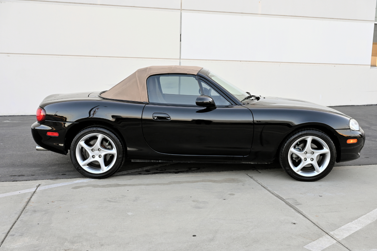 Mazda MX-5 Miata  2001