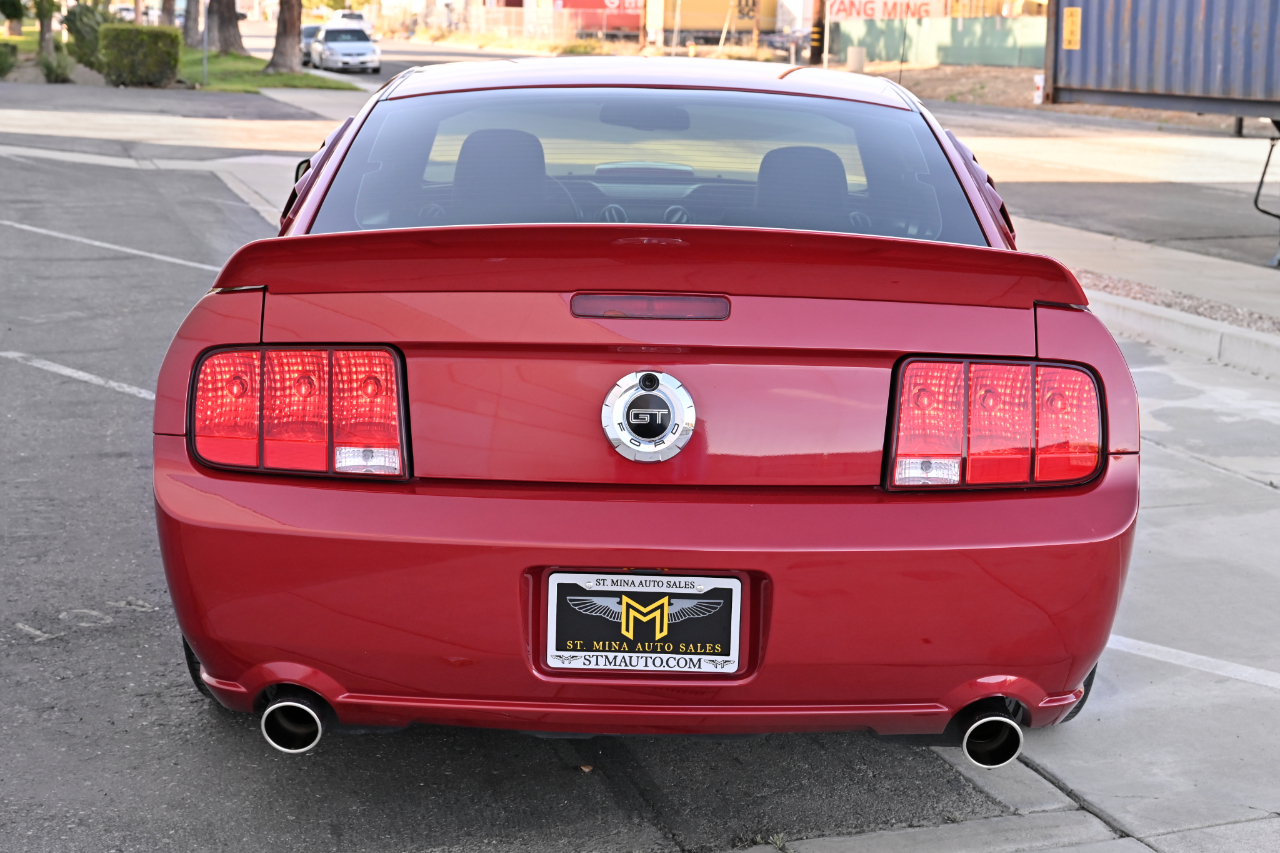 Ford Mustang photo 6