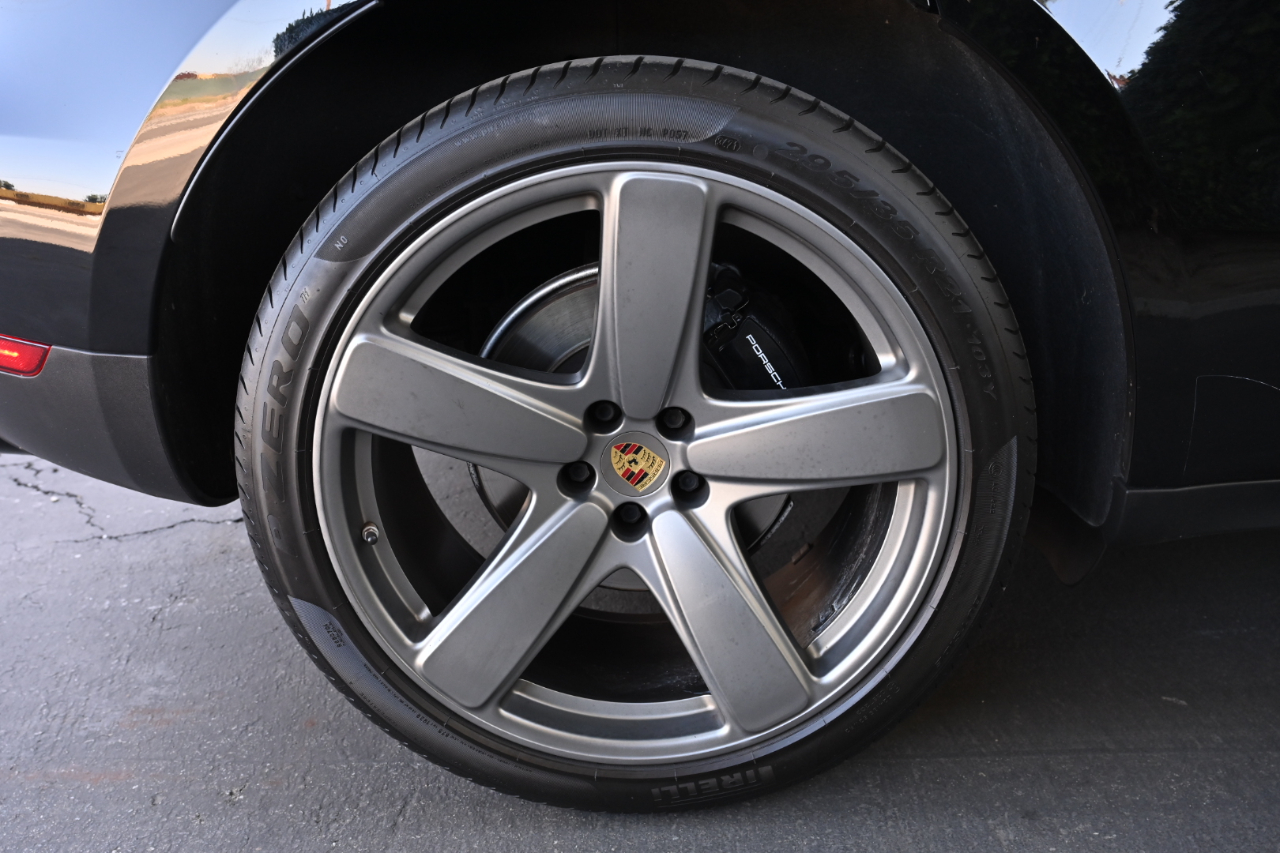 Porsche Macan Sport Edition AWD 2018