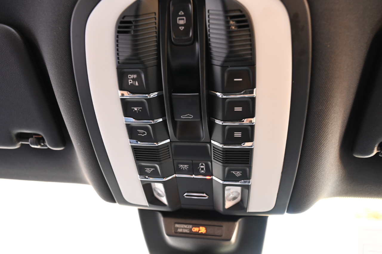 Porsche Macan Sport Edition AWD 2018