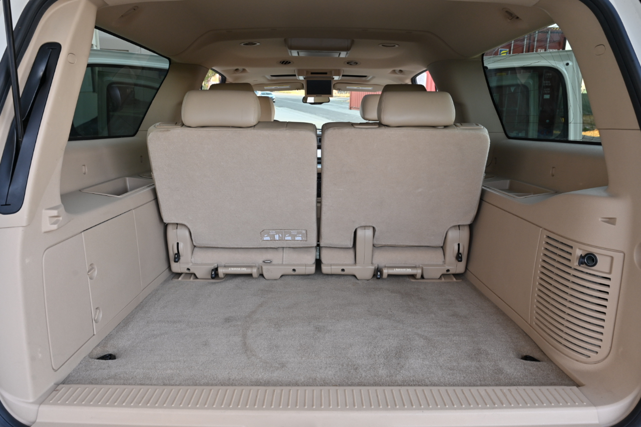 Chevrolet Suburban 1500 LTZ 2013