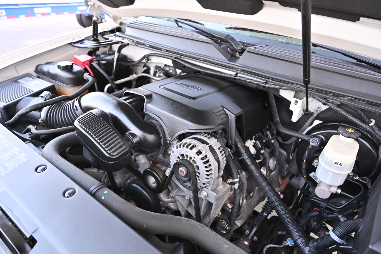 Chevrolet Suburban 1500 LTZ 2013