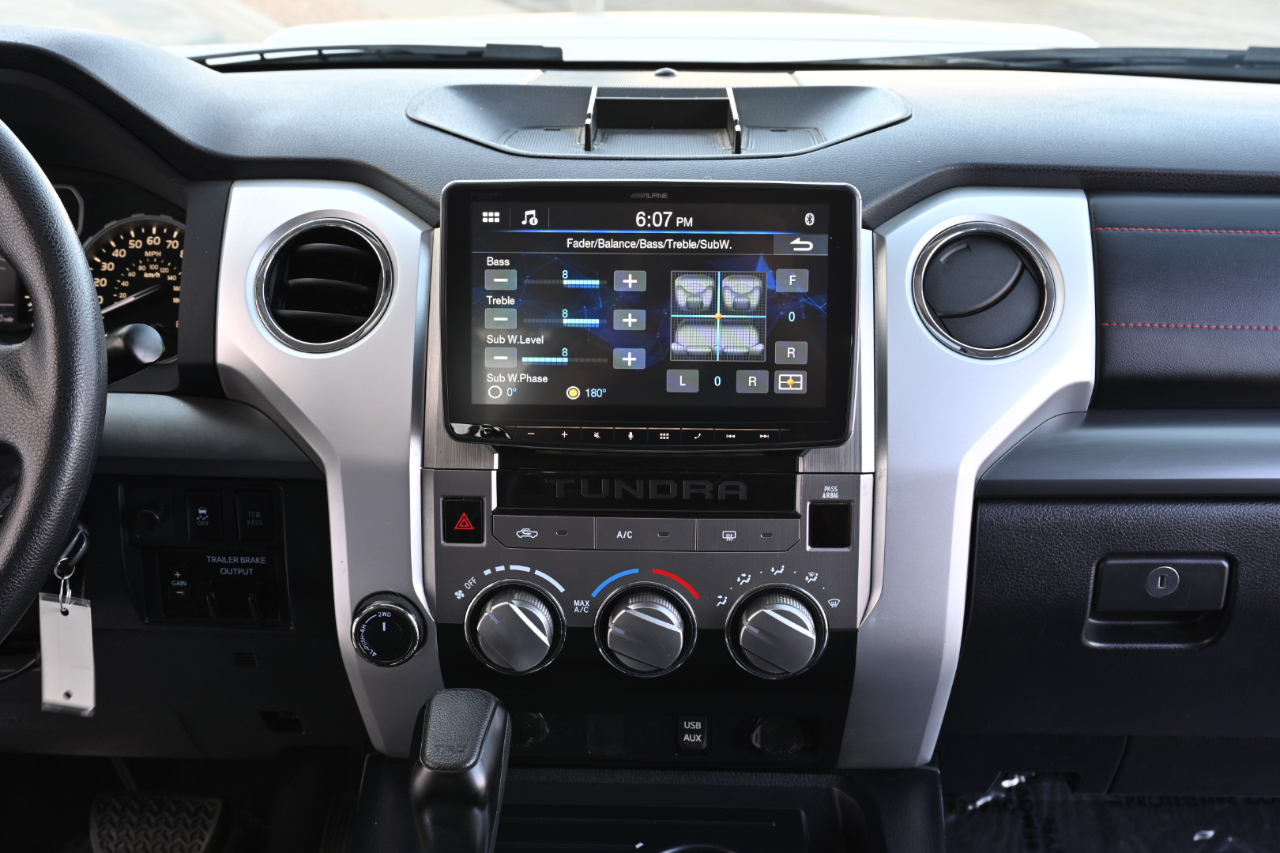 Toyota Tundra 4WD  2019