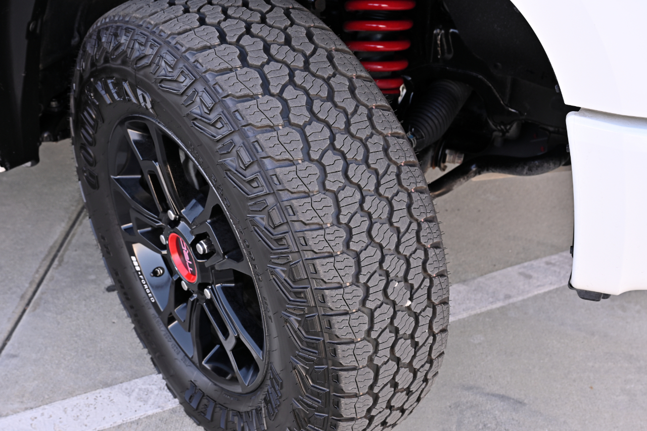 Toyota Tundra 4WD  2019