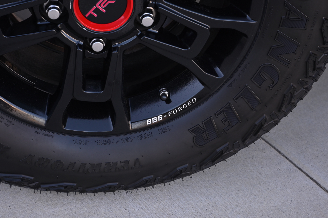 Toyota Tundra 4WD  2019