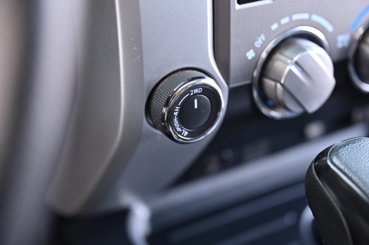 Toyota Tundra 4WD  2019