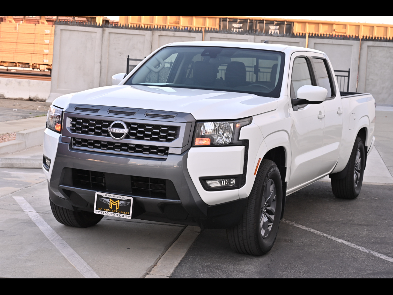 2025 Nissan Frontier Crew Cab Long Bed SV 2WD