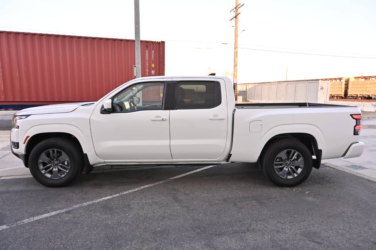 Nissan Frontier  2025
