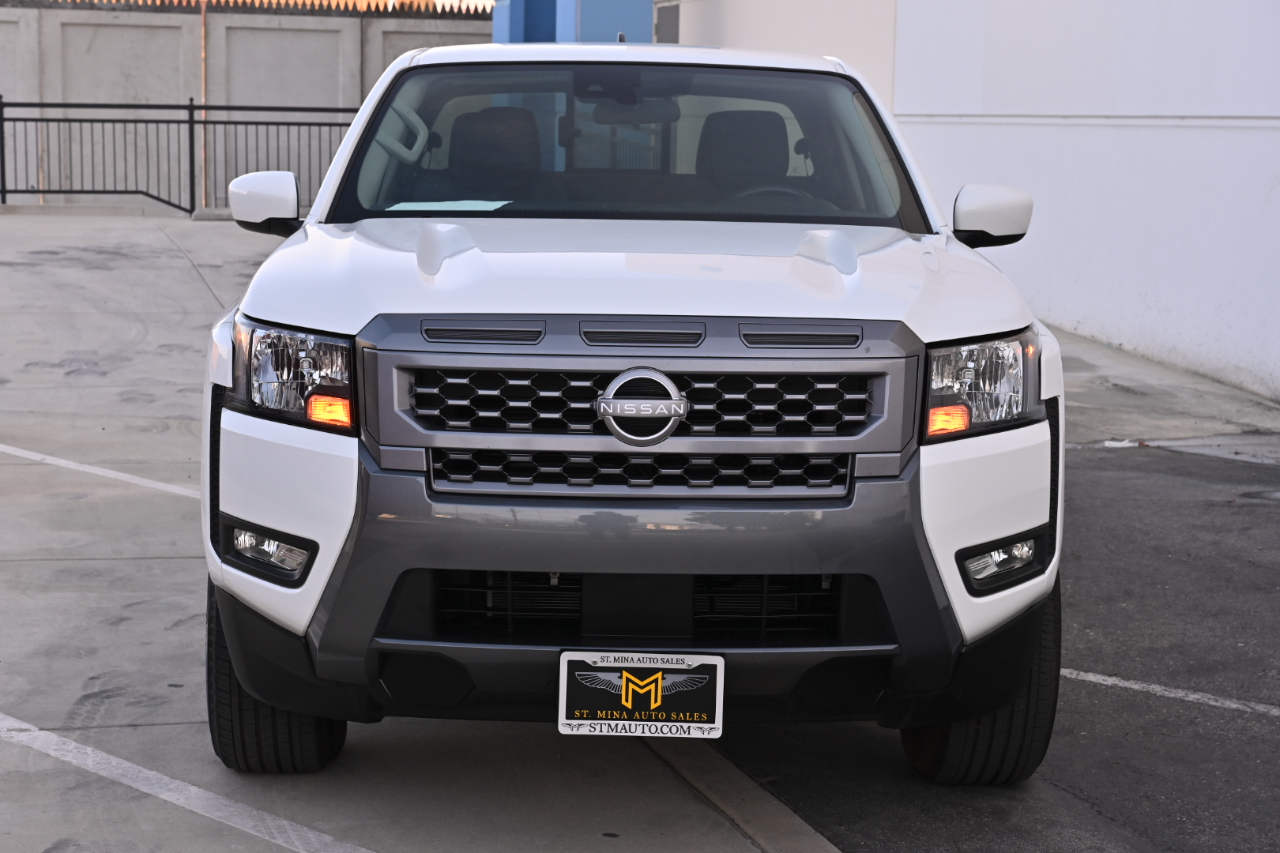 Nissan Frontier  2025