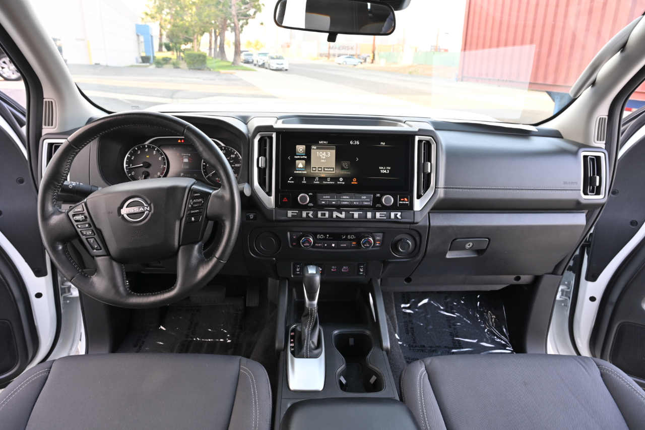 Nissan Frontier  2025