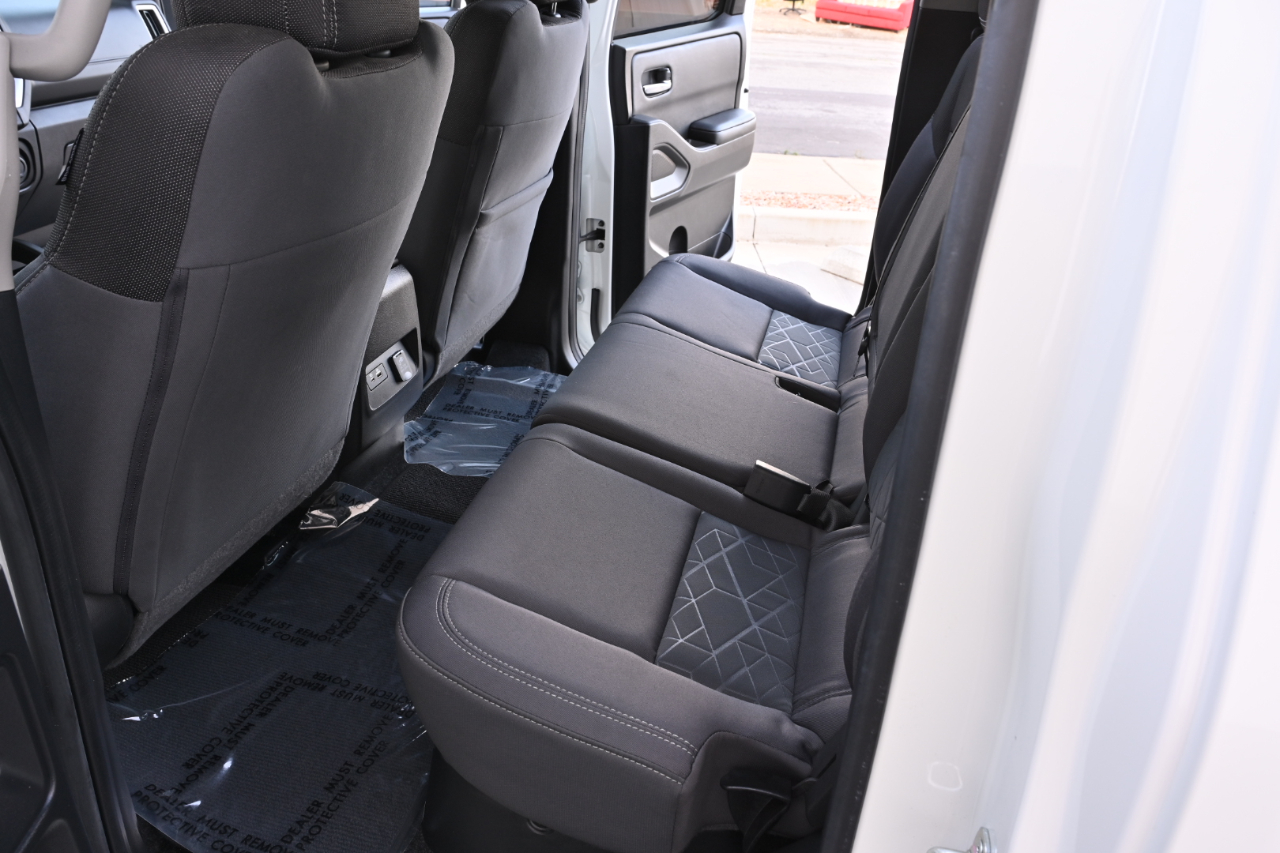 Nissan Frontier  2025