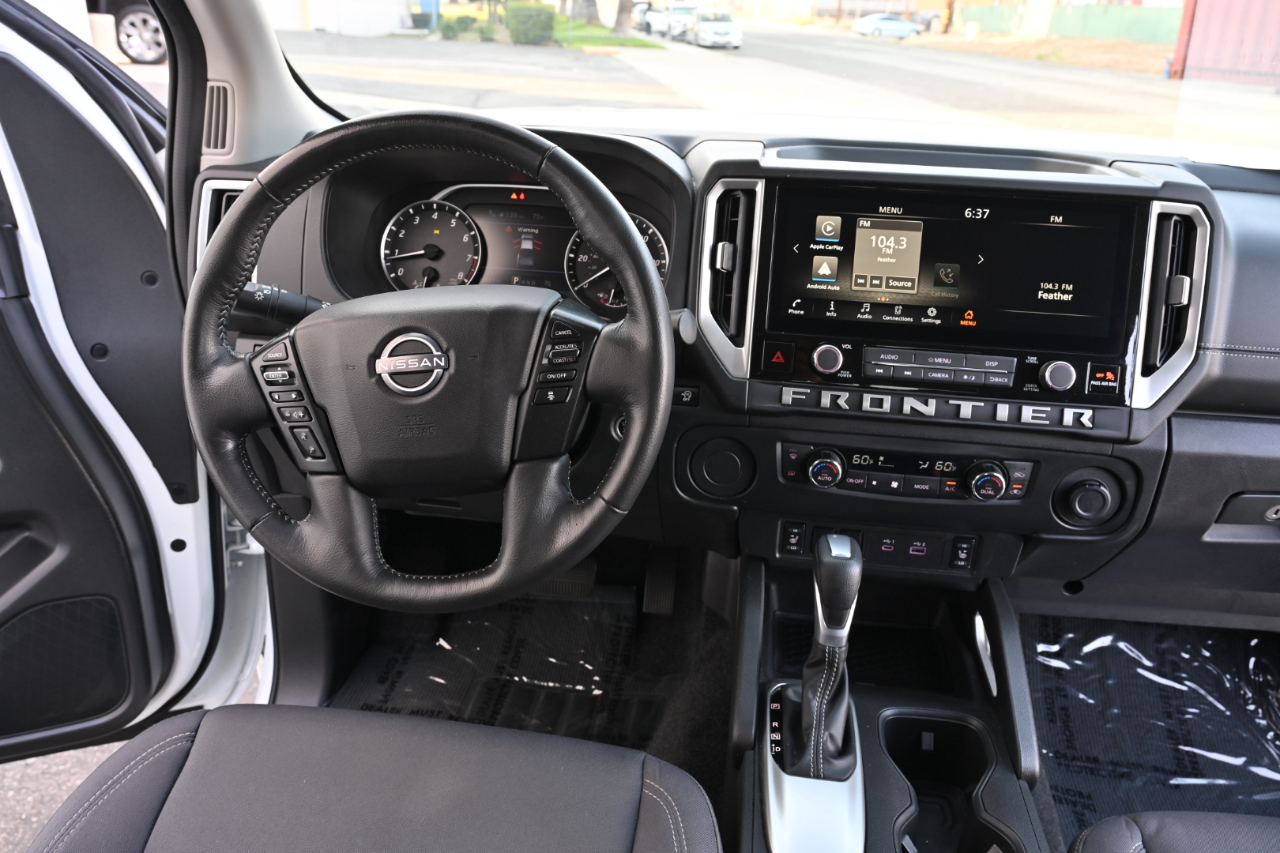 Nissan Frontier  2025