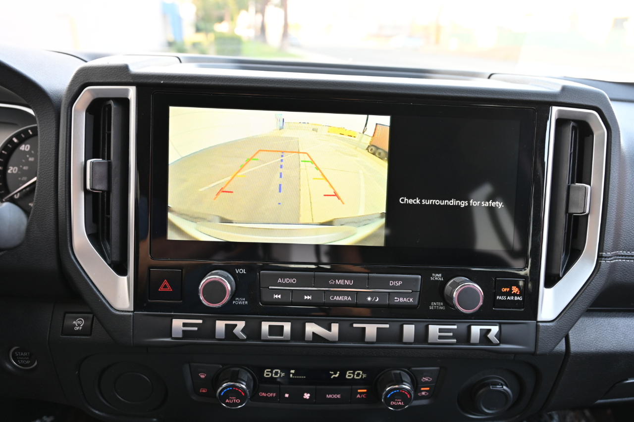 Nissan Frontier  2025
