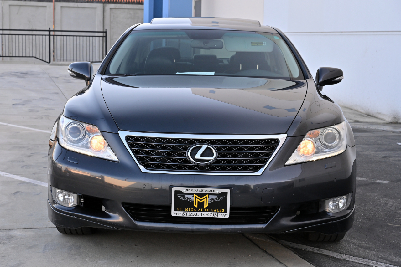 Lexus LS 460  2011