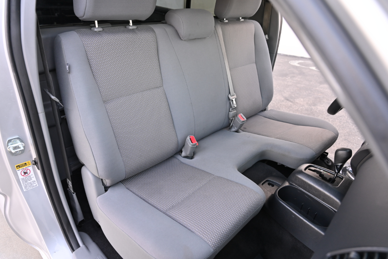 Toyota Tacoma  2013