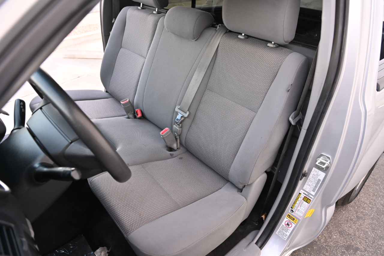 Toyota Tacoma  2013