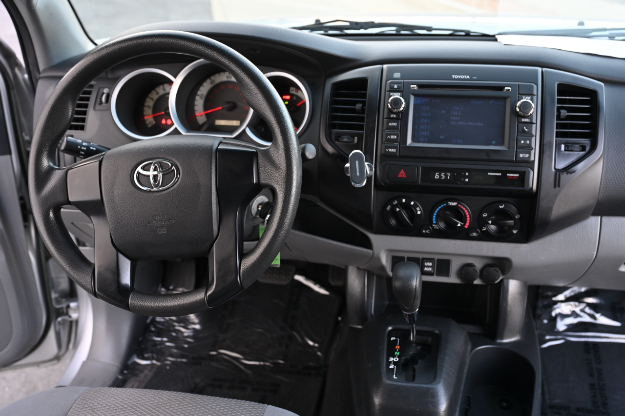 Toyota Tacoma  2013
