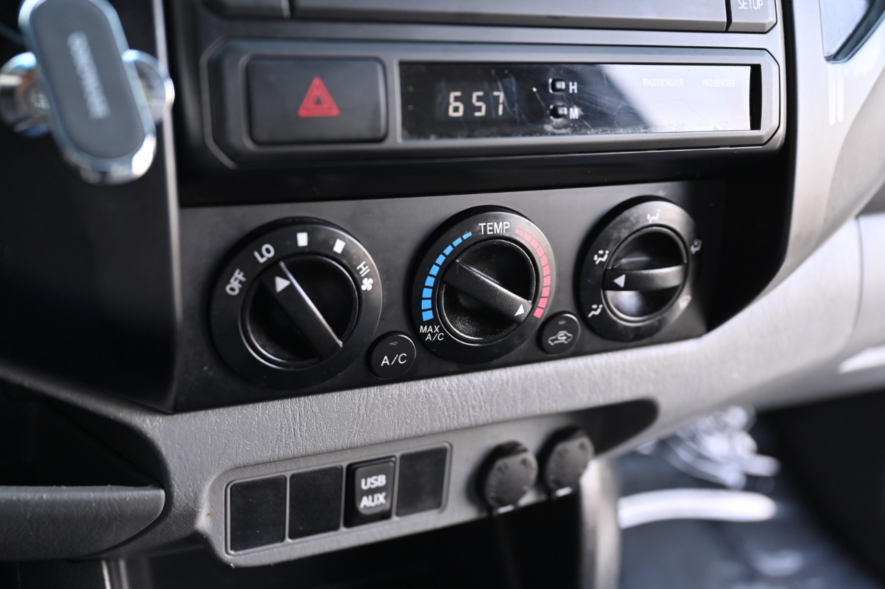 Toyota Tacoma  2013