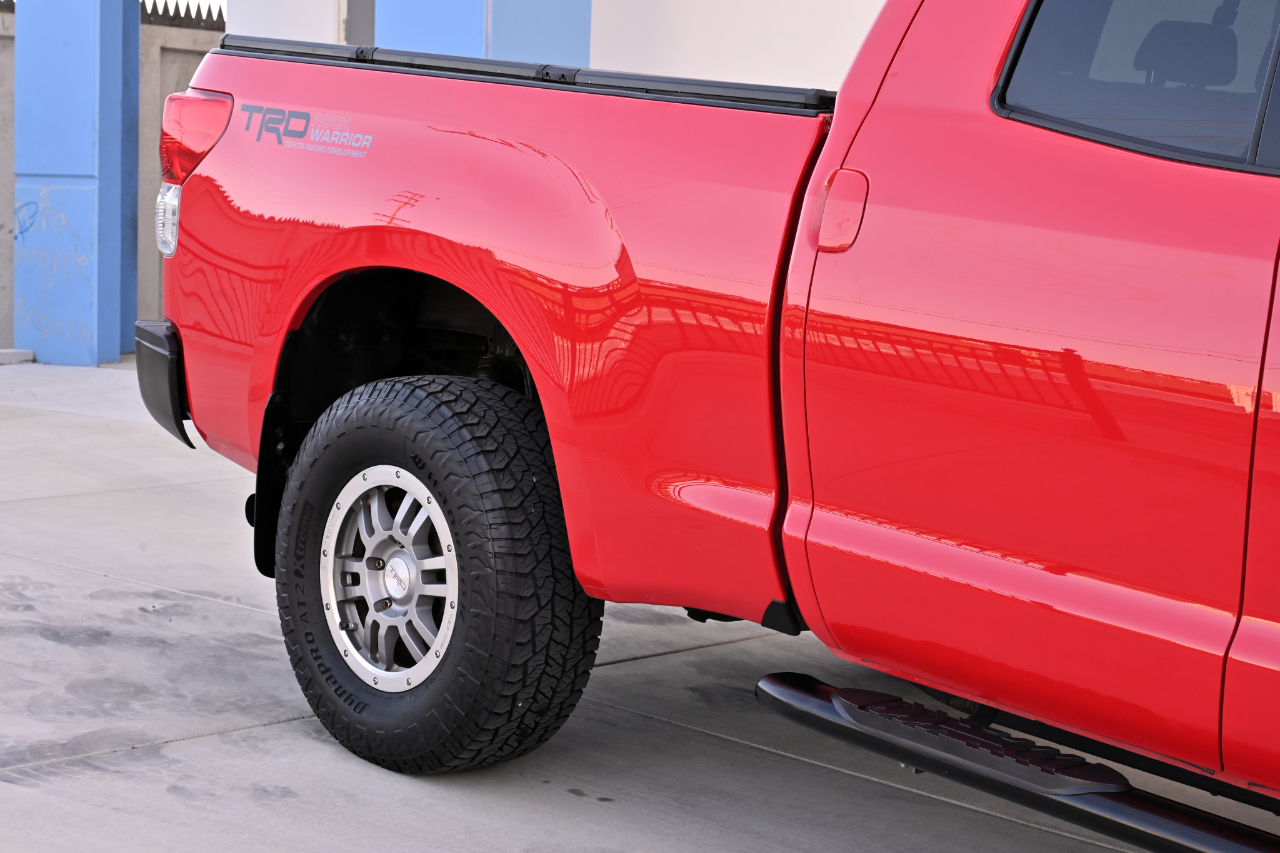 Toyota Tundra 4WD Truck  2013
