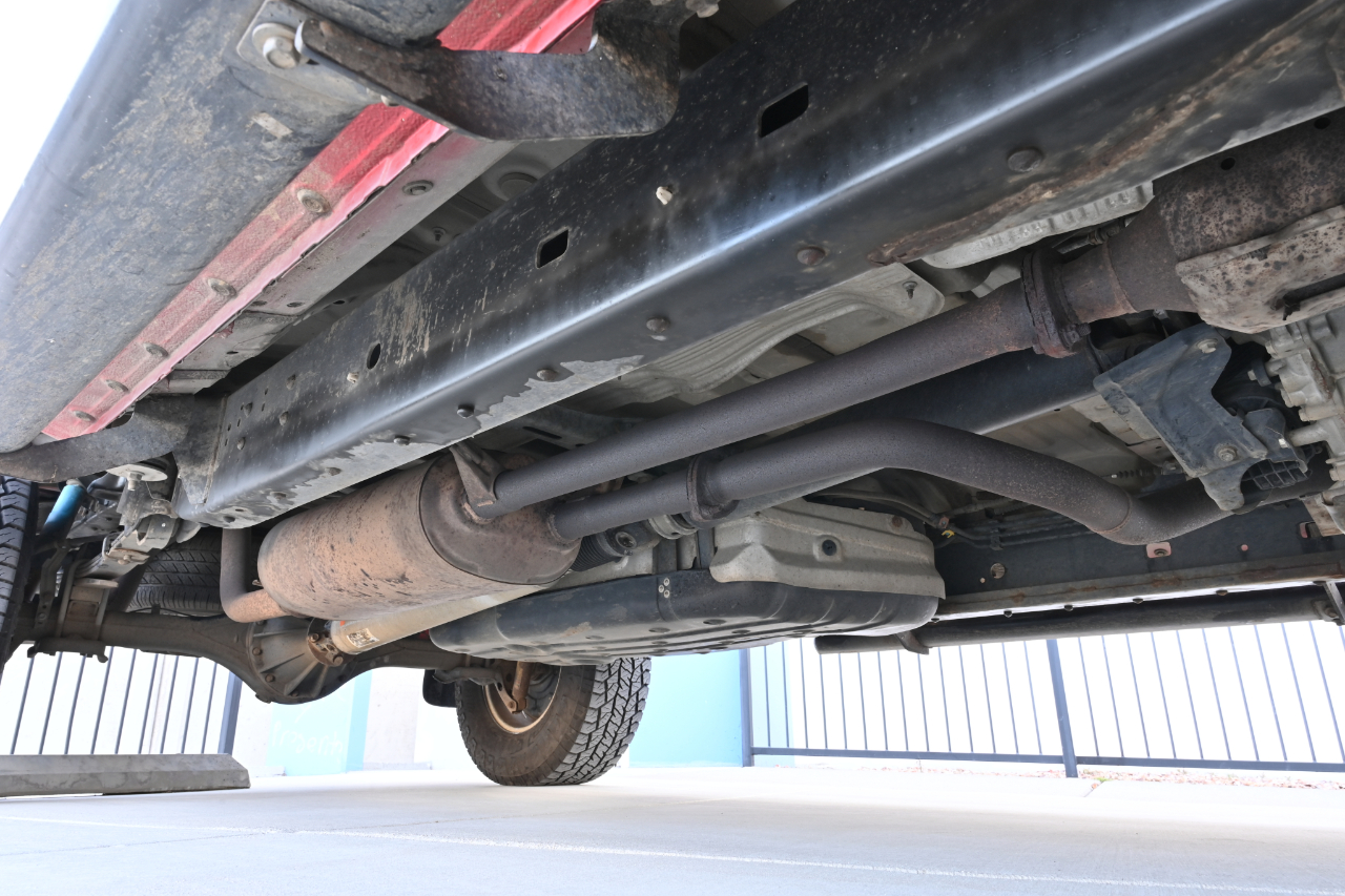 Toyota Tundra 4WD Truck  2013