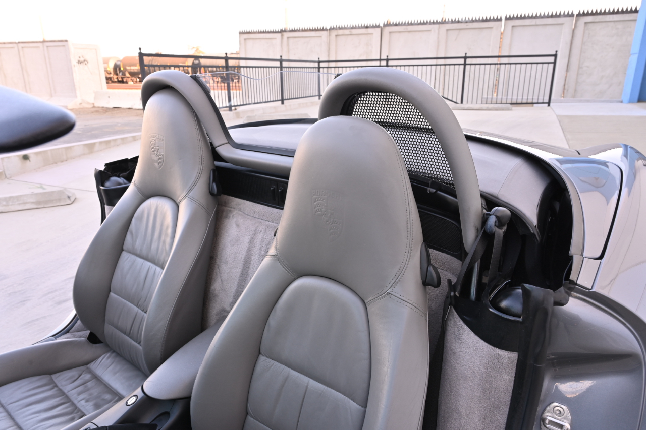 Porsche Boxster  2001