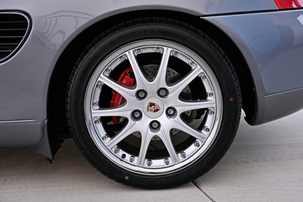 Porsche Boxster  2001