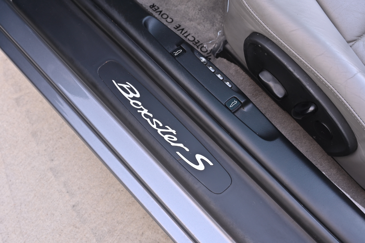 Porsche Boxster  2001