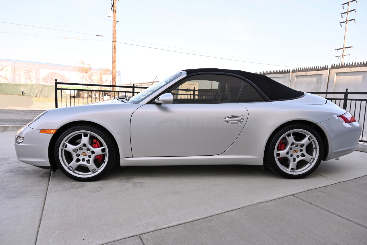 Porsche 911  2005