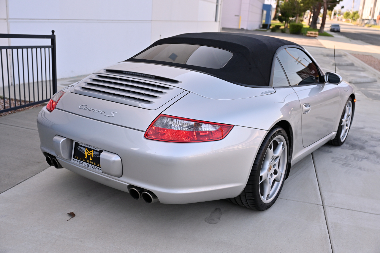 Porsche 911  2005