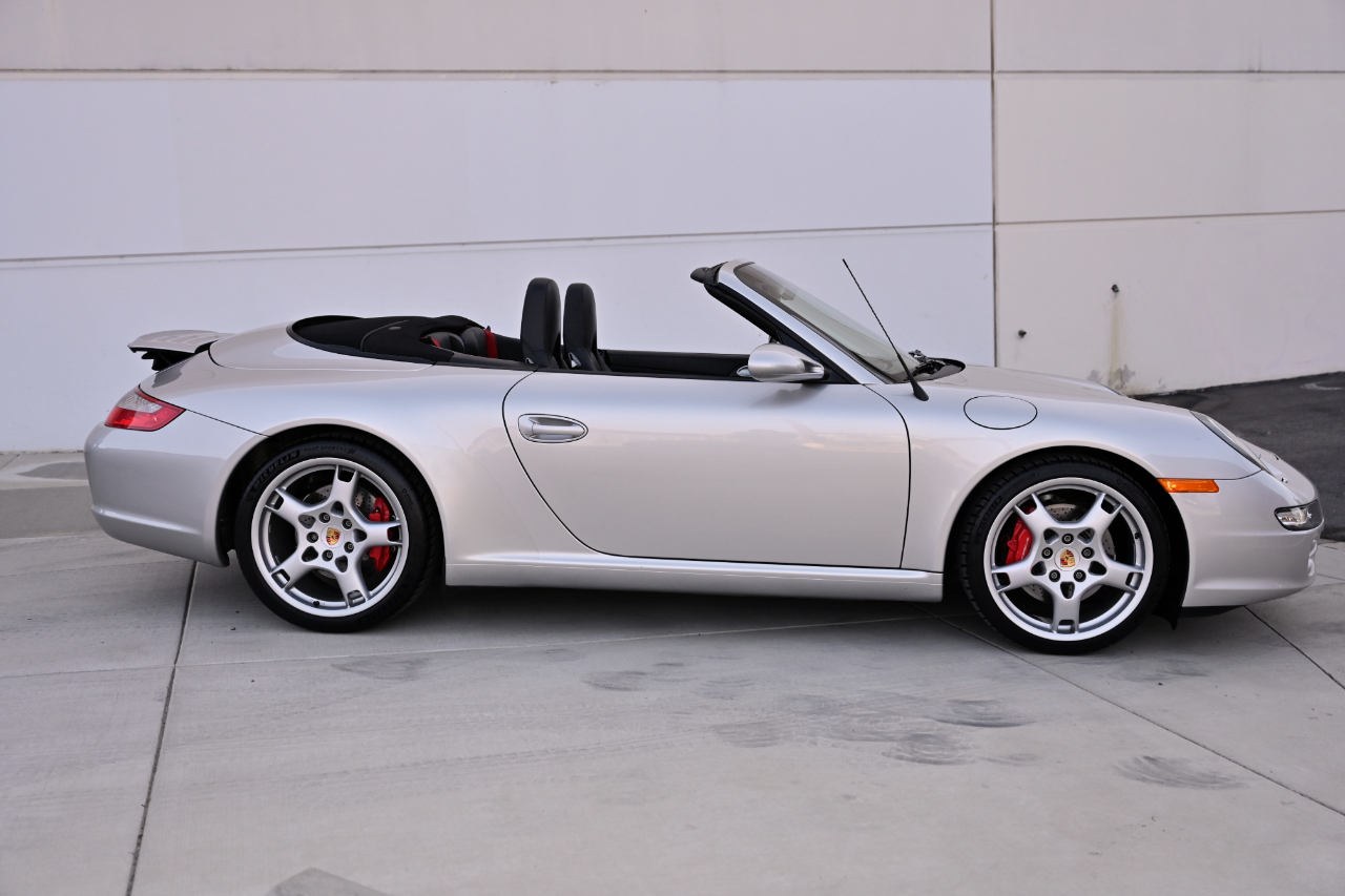 Porsche 911  2005