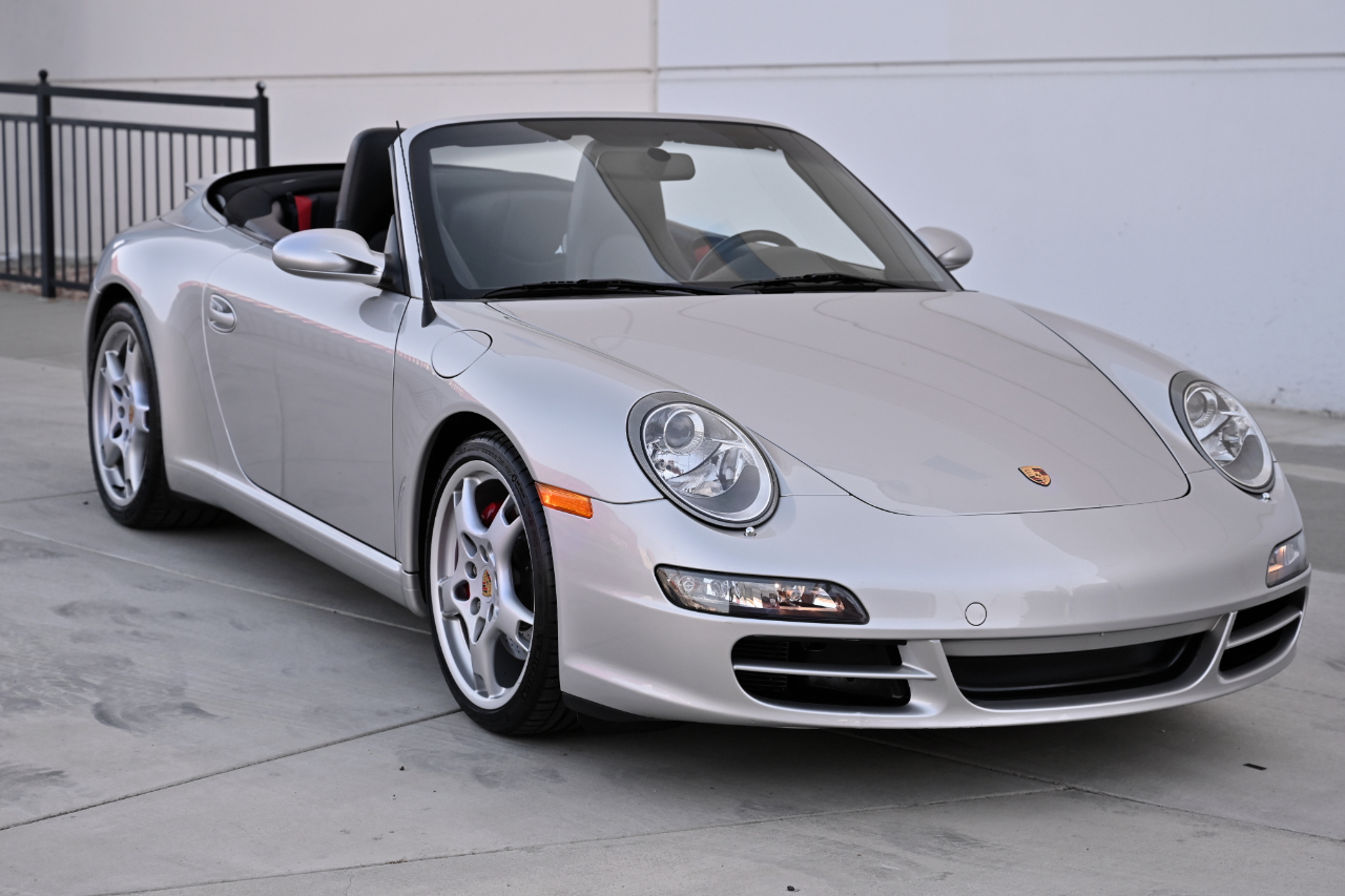 Porsche 911  2005