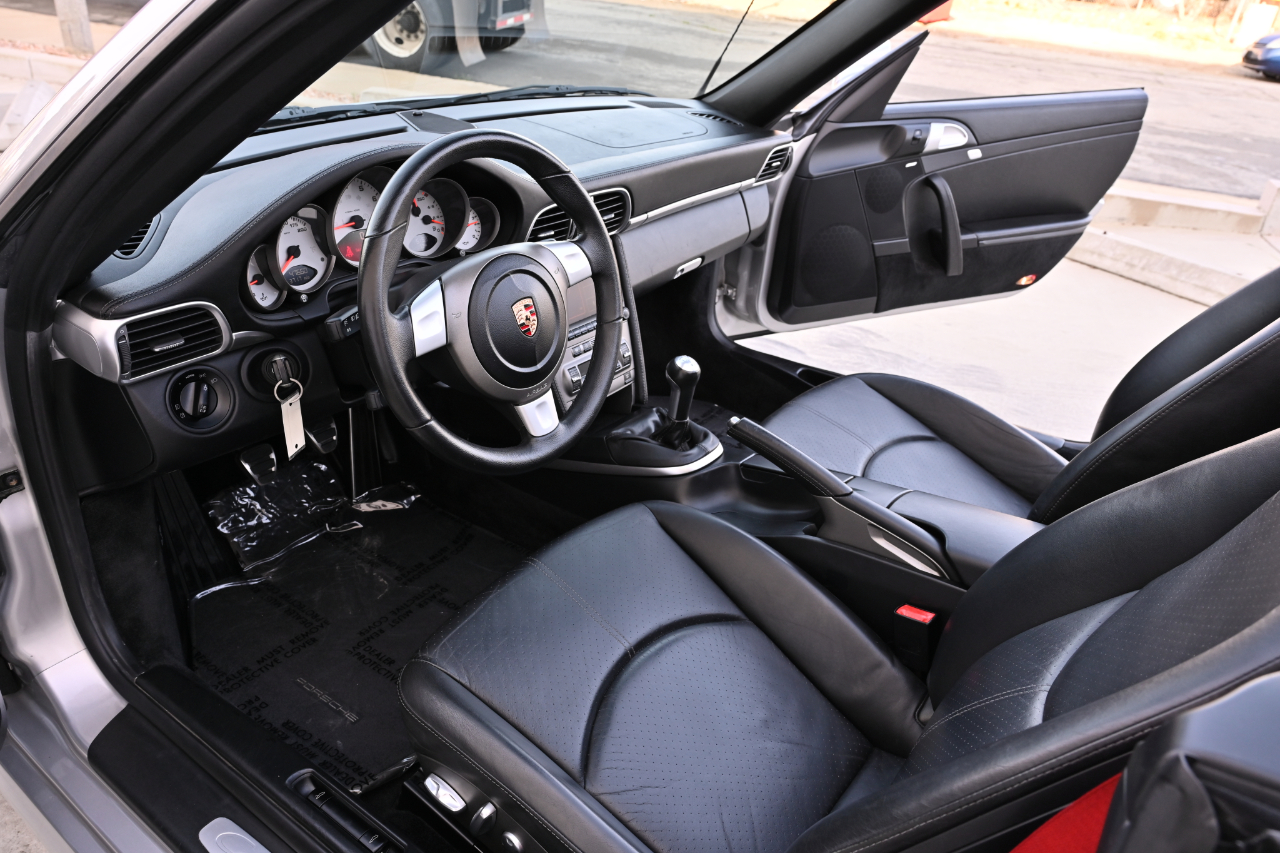 Porsche 911  2005