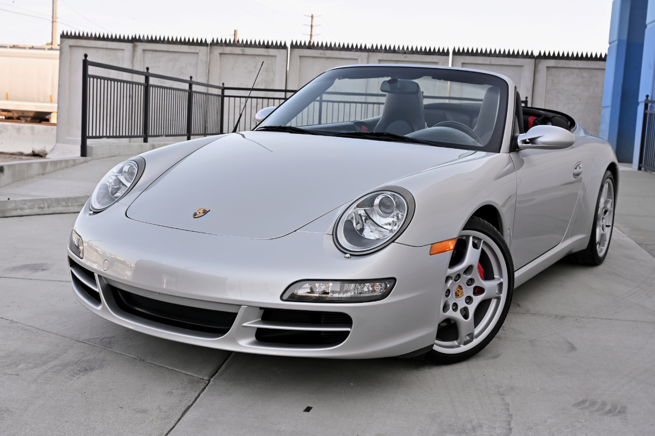 Porsche 911  2005