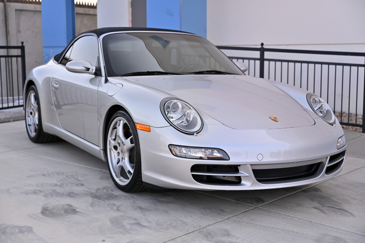 Porsche 911  2005