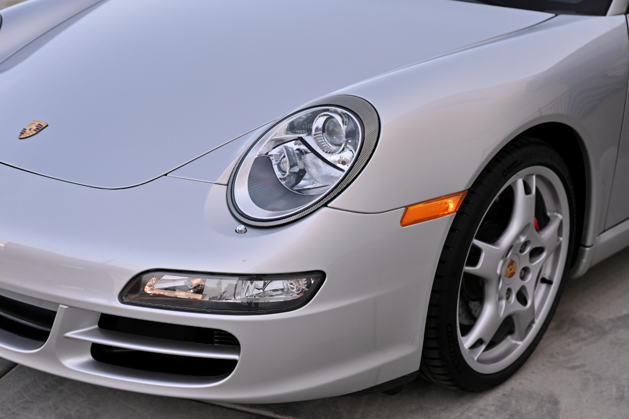 Porsche 911  2005