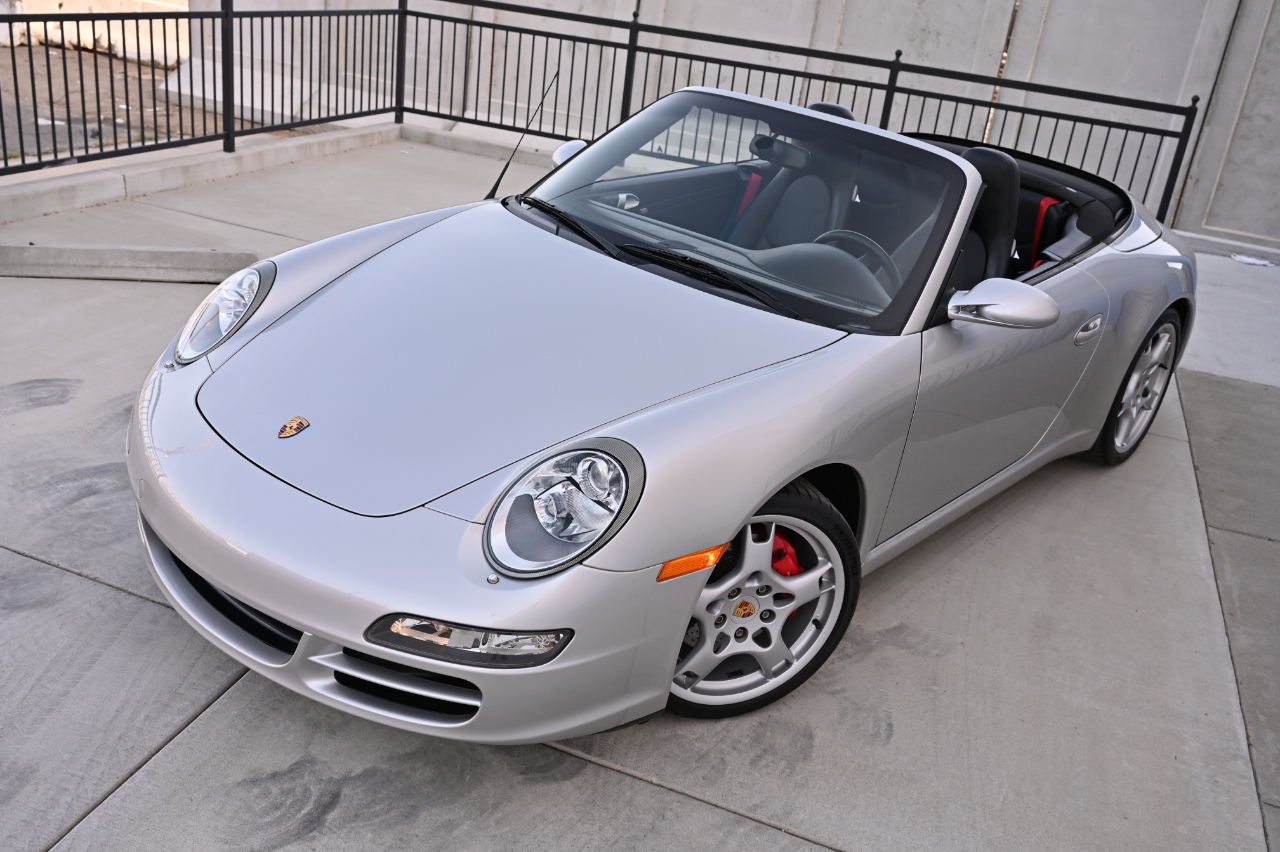 Porsche 911  2005