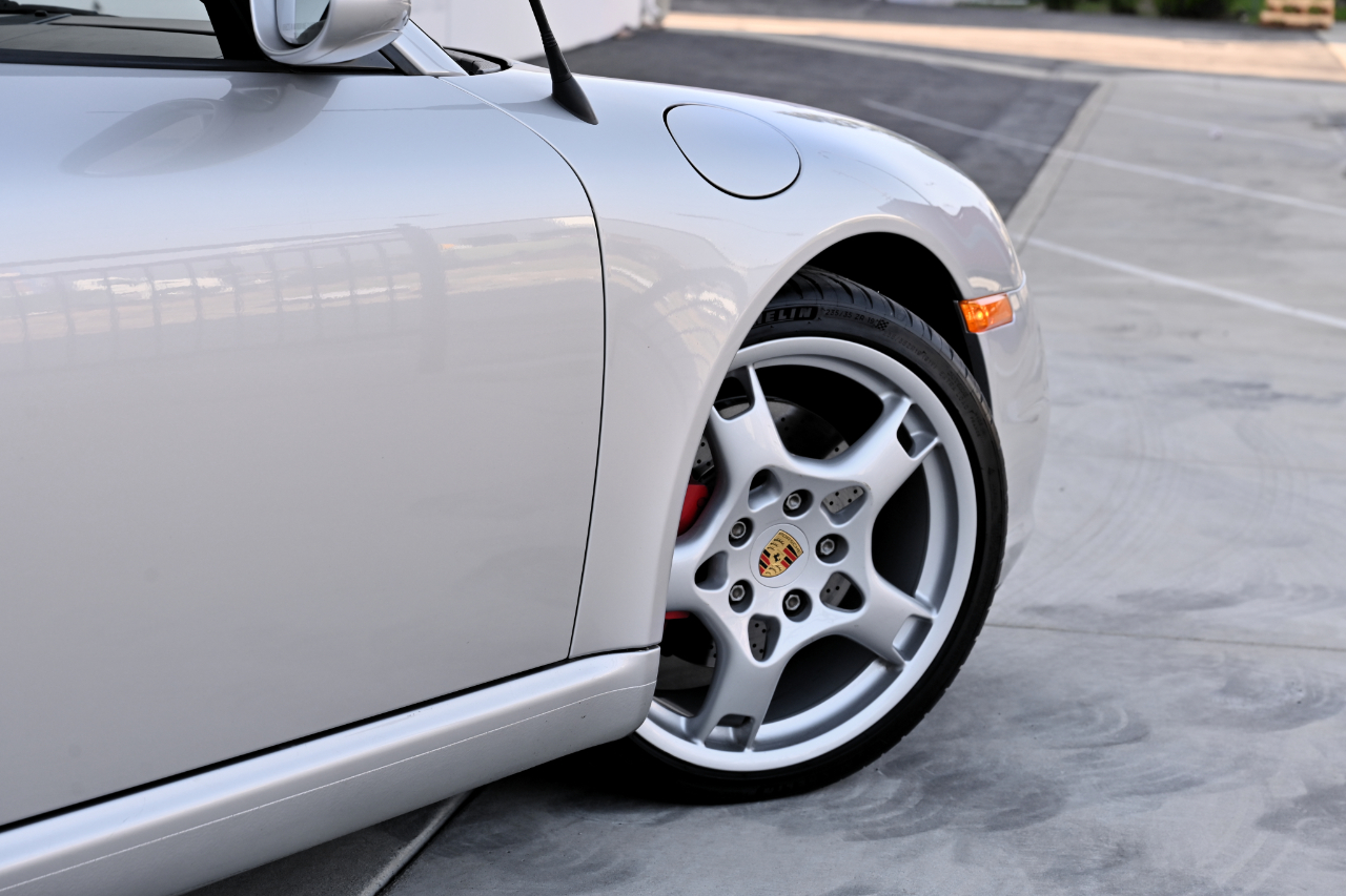 Porsche 911  2005