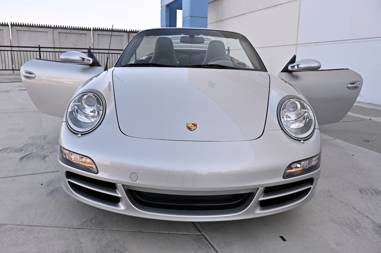 Porsche 911  2005