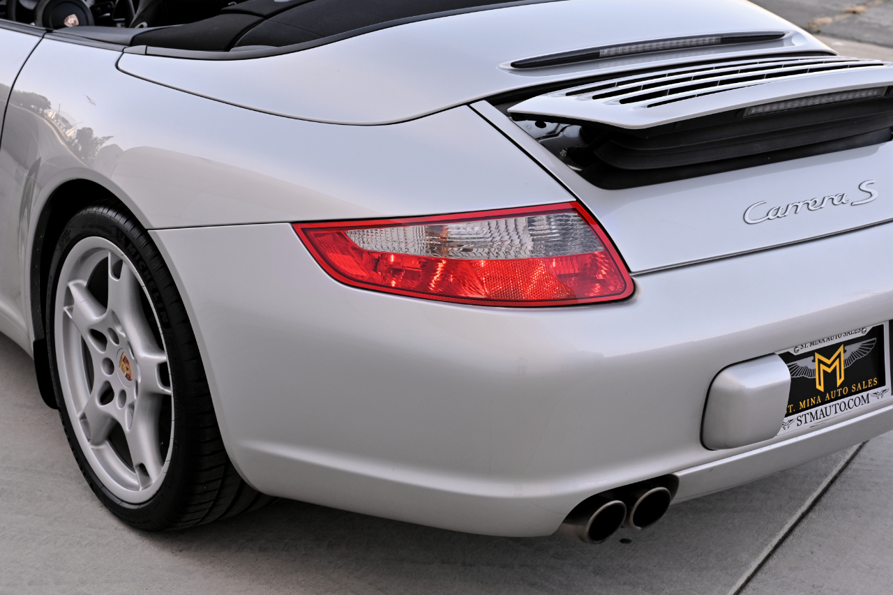 Porsche 911  2005