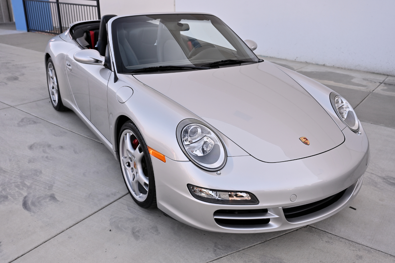 Porsche 911  2005